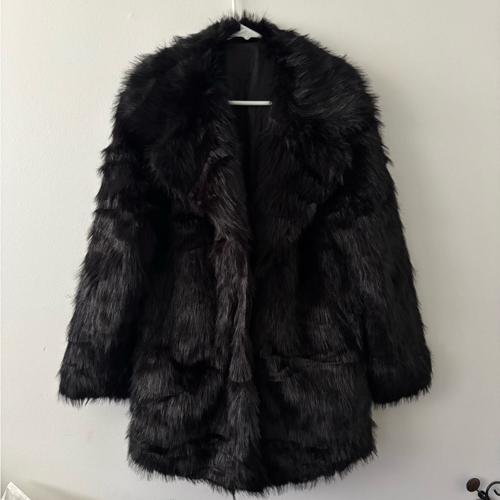 Wyeysyt Women's Black Faux Fur Coat